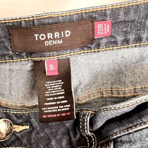 Dark blue Torrid skinny jeans 22R